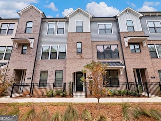 525 Ashbury Dr, Roswell, GA 30076