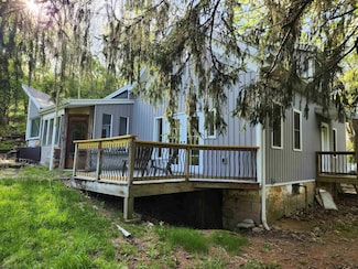 240 Easton Ave, Morgantown, WV 26501