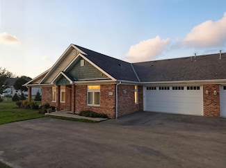 437 Stearn Dr Unit 437, Genoa, IL 60135