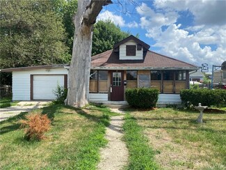 17 N Berwick Ave, Indianapolis, IN 46222