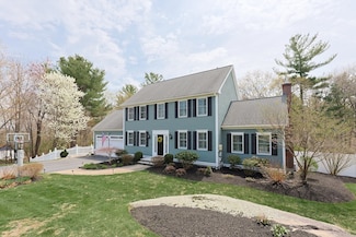 957 Marston Rd, Whitinsville, MA 01588