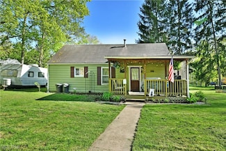 3122 McCleary Jacoby Rd, Cortland, OH 44410