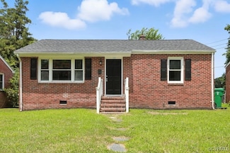 112 Moore Ave, Colonial Heights, VA 23834