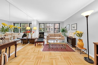 345 E 52nd St Unit 4K, New York, NY 10022