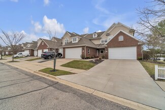 2908 N Knightsbridge Cir, Ann Arbor, MI 48105