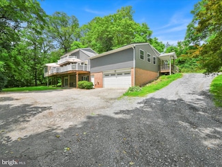 322 Indian Head Rd, Columbia, PA 17512