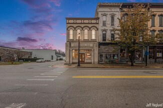 218 E Main St, Lowell, MI 49331