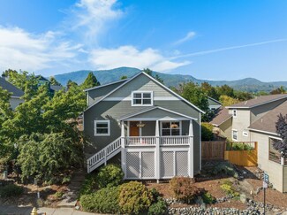 351 N Mountain Ave, Ashland, OR 97520