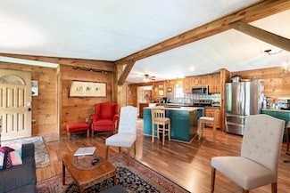 18 Sandpiper Path, North Hampton, NH 03862