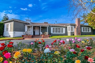 157 N Woodburn Dr, Los Angeles, CA 90049