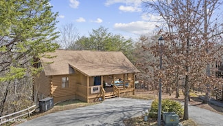 2819 Alexander Place, Pigeon Forge, TN 37863