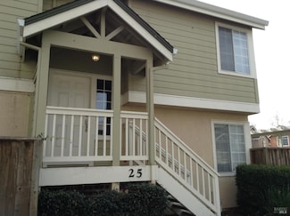 25 Manchester Ln, Fairfield, CA 94533