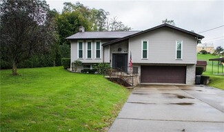 37 Willow Dr, Monessen, PA 15062
