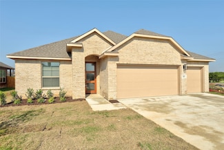 202 Pennington Rd, Royse City, TX 75189
