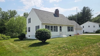 12 New Searles Rd, Nashua, NH 03062