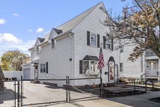 49 Houghton St, Lynn, MA 01905