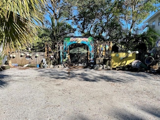 3022 56th St S, Gulfport, FL 33707