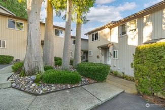 1305 W Clearbrook Dr Unit 7, Bellingham, WA 98229