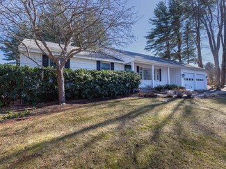 12 Juniper Rd, North Hampton, NH 03862