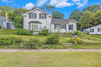 318 Locust St, Marshall, MI 49068