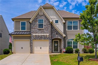 2381 Birch View Dr, High Point, NC 27265