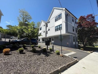 308 Battle Ave Unit 6, White Plains, NY 10606