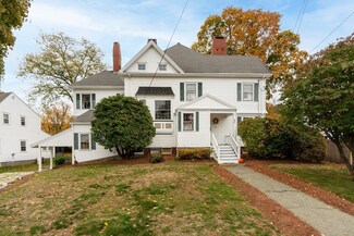 17 Bowker Rd, Waltham, MA 02453