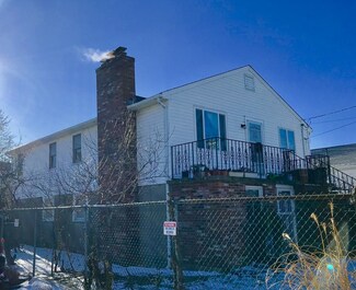 60 Revere St, Hull, MA 02045