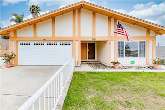 443 Garey Dr, Vista, CA 92084