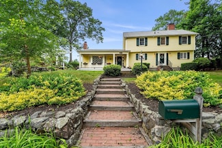 16 Rockland Rd, Danvers, MA 01923