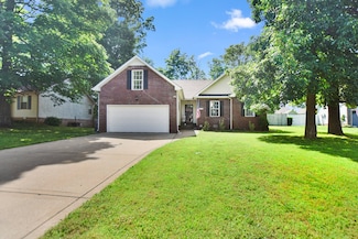 1539 Barrywood Cir W, Clarksville, TN 37042