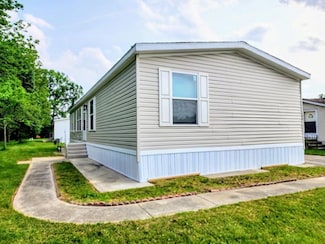 520 Milan Ave Unit 104, Norwalk, OH 44857