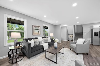 9 Linda Ln, Saint Peters, MO 63376