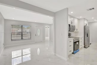 3916 NW 207 Saint Rd, Miami Gardens, FL 33055