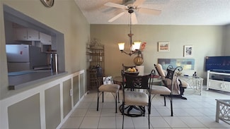 2880 NE 203rd St Unit 7, Miami, FL 33180