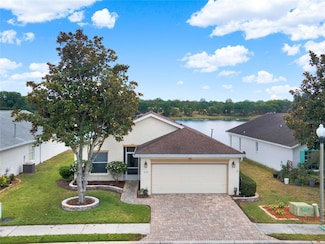 496 Lake Suzanne Dr, Lake Wales, FL 33859