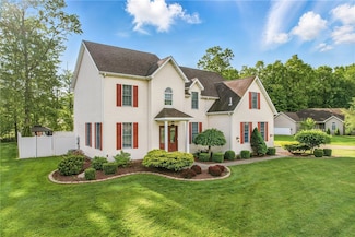 1523 Lori Ln, Hermitage, PA 16148