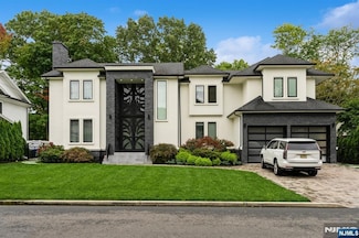 44 Floral Terrace, Tenafly, NJ 07670