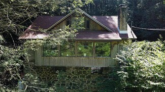 123 Grist Mill Rd, Weatherly, PA 18255