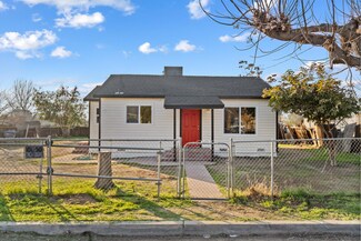 559 S Page St, Porterville, CA 93257