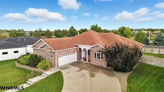 2225 Sentinel Cir, Gering, NE 69341
