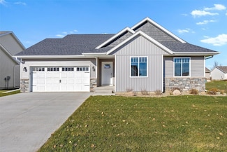 1018 Deer Run Dr NE, Cedar Rapids, IA 52402