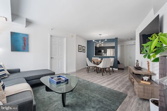 10101 Grosvenor Place Unit 301, Rockville, MD 20852