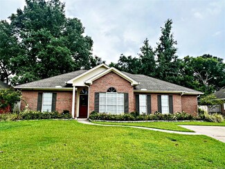 427 River Oaks Dr, Wetumpka, AL 36092