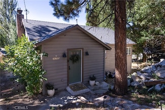 42897 Encino Rd, Big Bear Lake, CA 92315