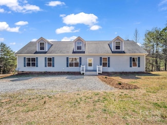 135 Dakota Hill Ln, Mill Spring, NC 28756