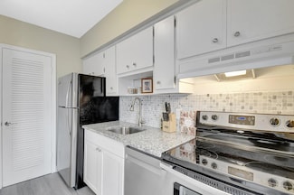 2131 NE 42nd Ct Unit 107E, Lighthouse Point, FL 33064