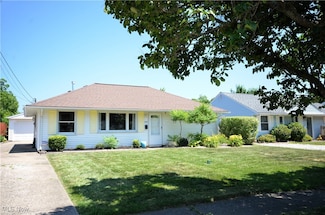 4113 Belle Ave, Sheffield Lake, OH 44054