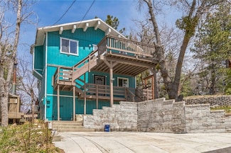 33080 Robin Ln, Running Springs, CA 92382