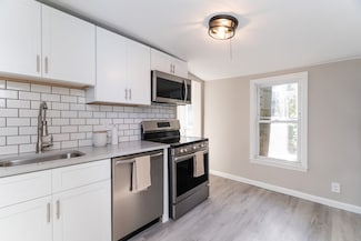 74 Laurence St, Springfield, MA 01104
